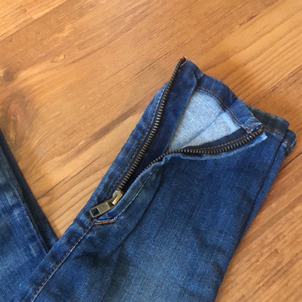 Guess Skinny Jeans Zip Detail Size 24 Ripped - Picture 3 of 7